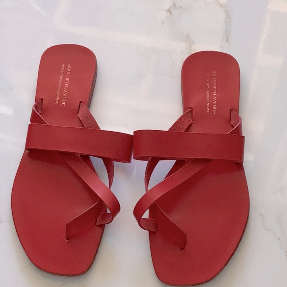 Saks Fifth Avenue. Made in Italy. Size 8